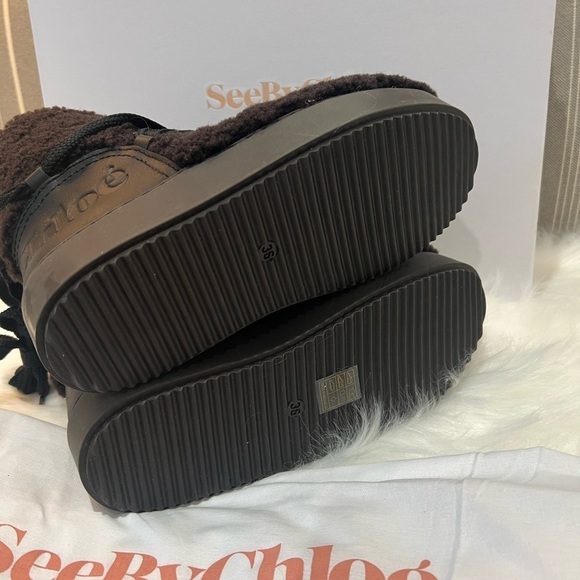 NIB CHARLEE See By Chloe Shearling Bootie - Picture 4 of 10